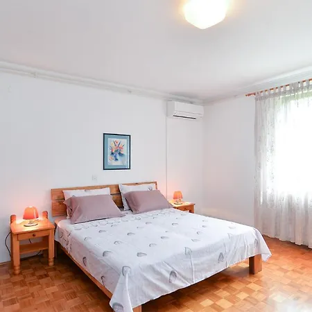Apartment Anton 2083 Premantura Exterior photo