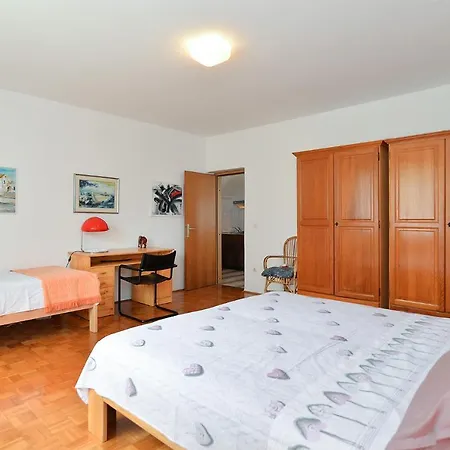 Apartment Anton 2083 Premantura Exterior photo