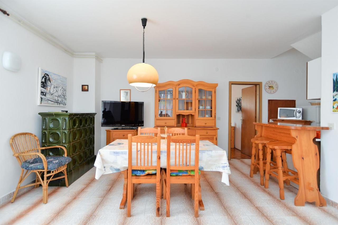 Apartment Anton 2083